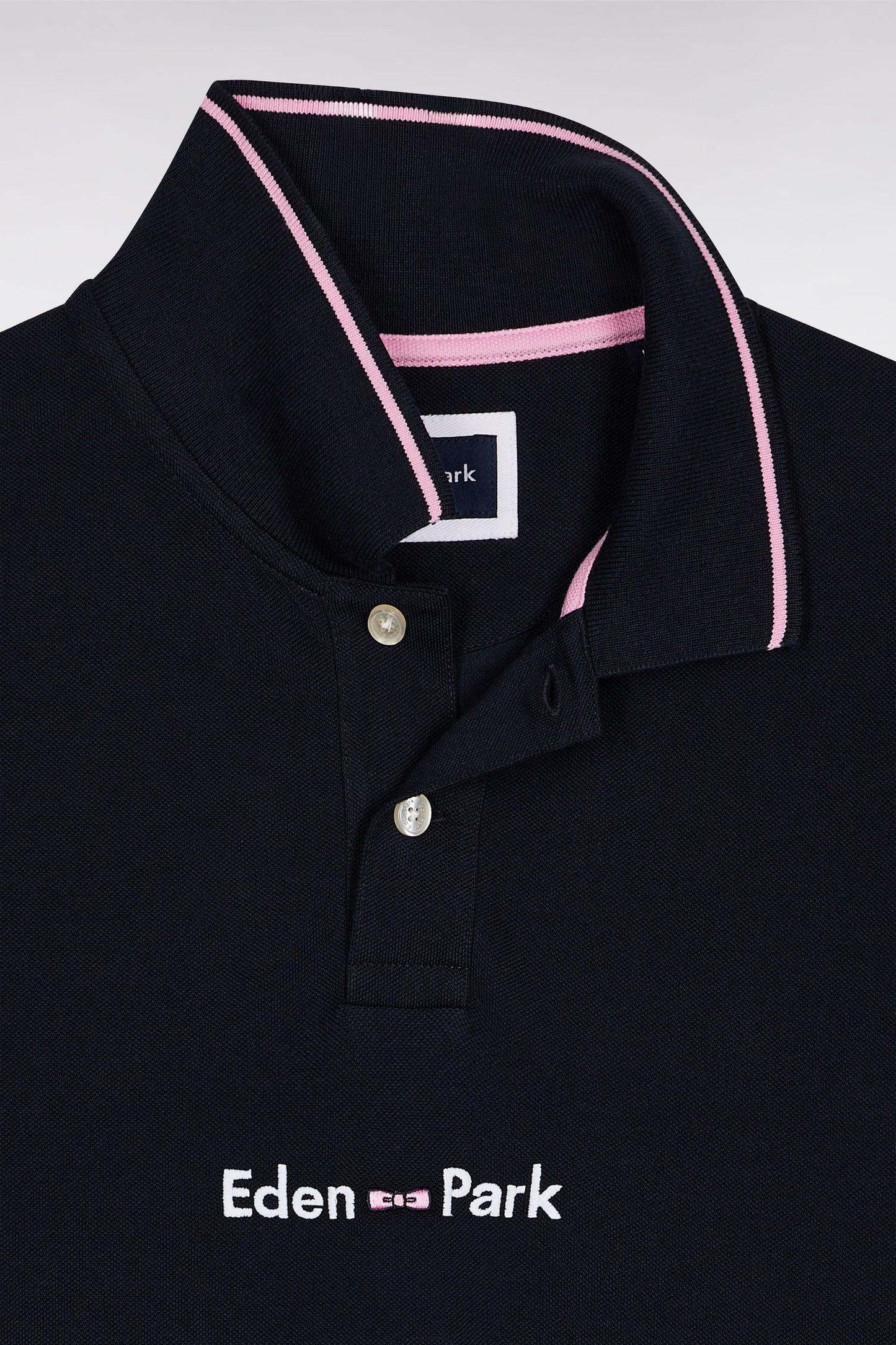 Two-tone navy short-sleeved polo shirt