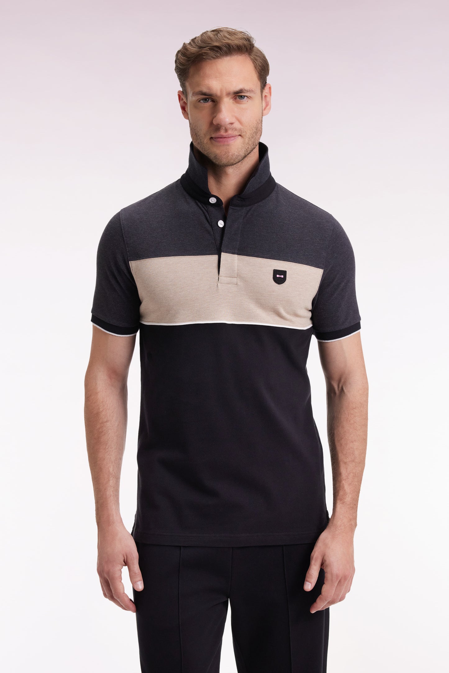 Polo tricolore manches courtes en piqué coton stretch gris coupe slim