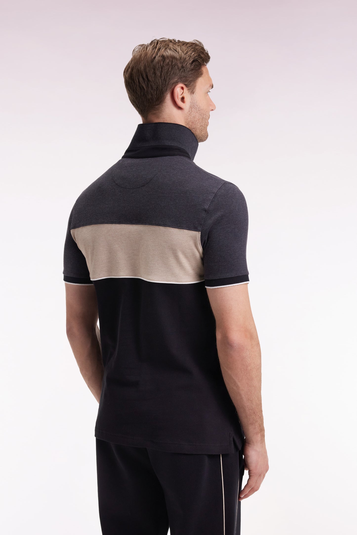 Polo tricolore manches courtes en piqué coton stretch gris coupe slim
