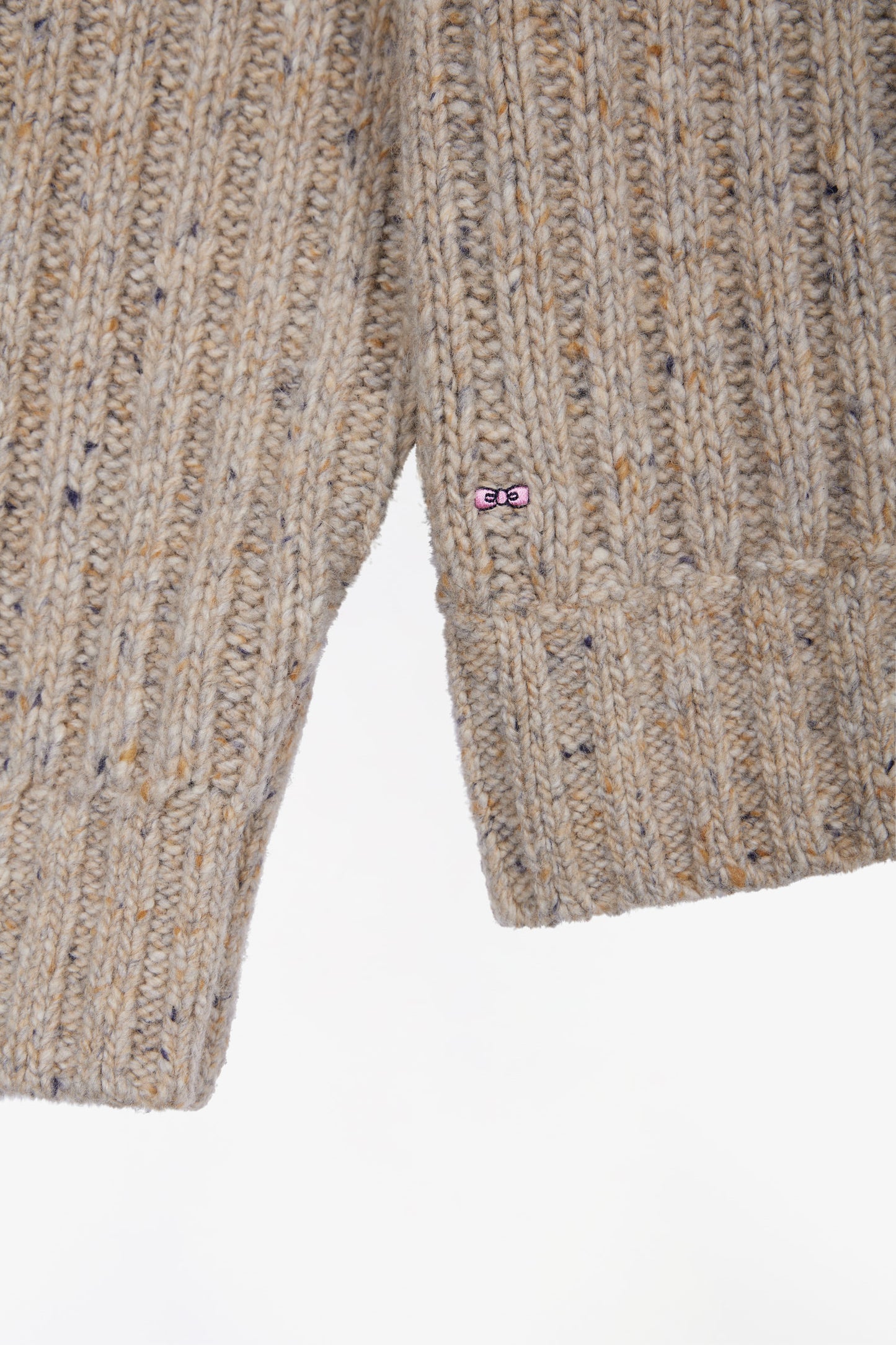 Pull col roulé en laine vierge mélangée beige
