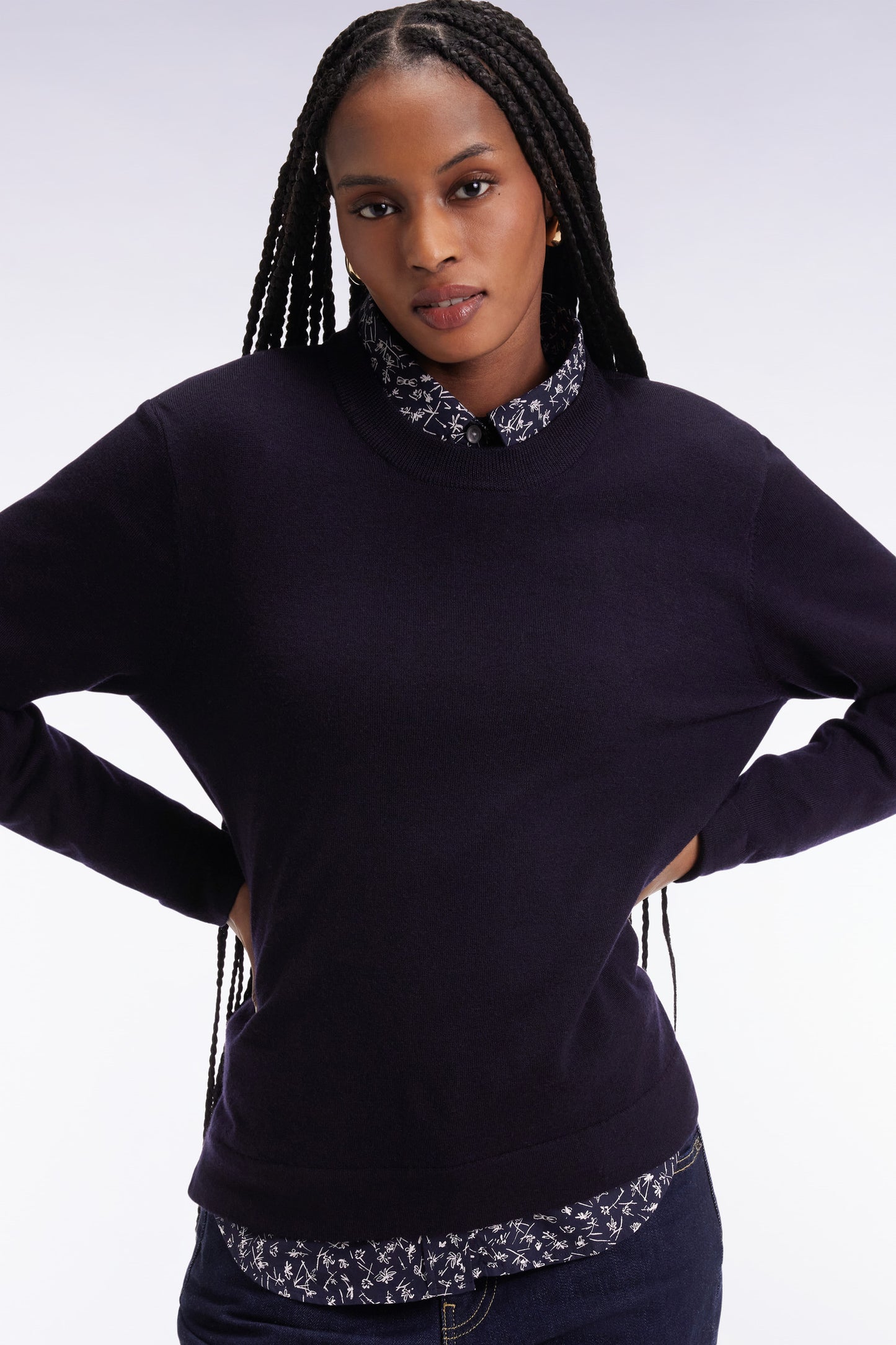 Pull à col rond en laine mérinos marine
