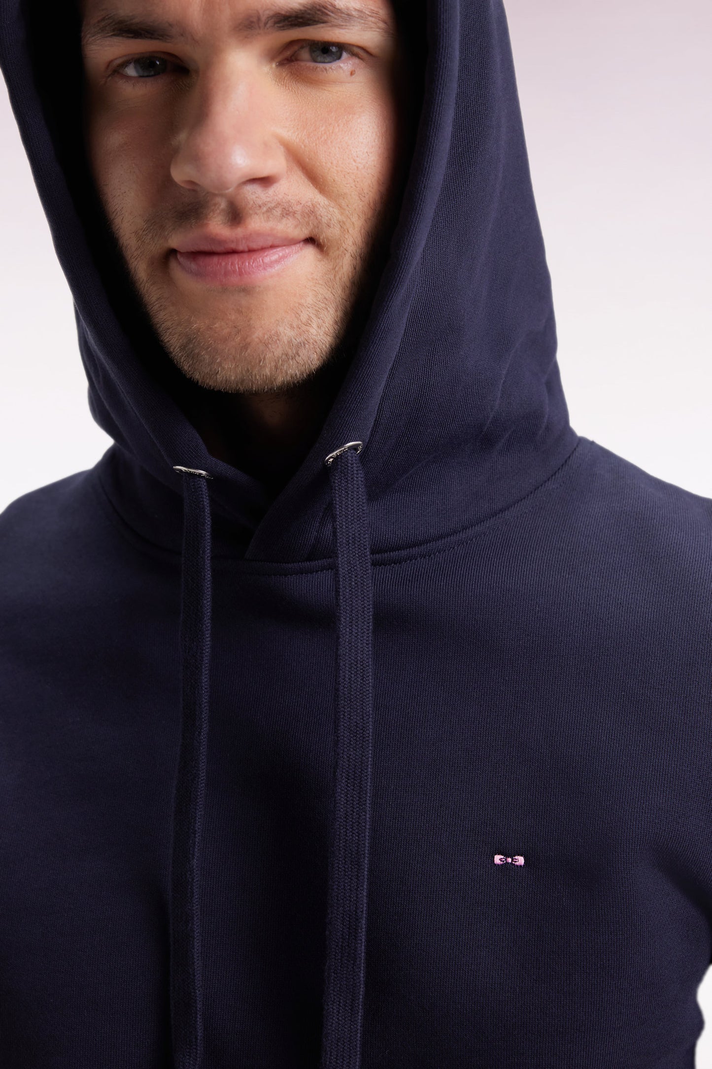 Sweatshirt à capuche en coton marine coupe droite