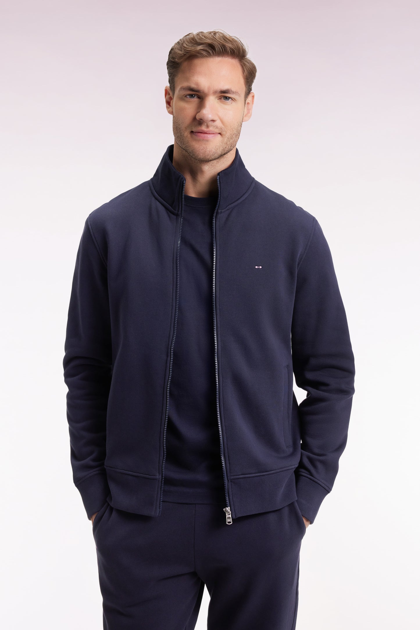 Sweatshirt zippé en coton marine coupe droite