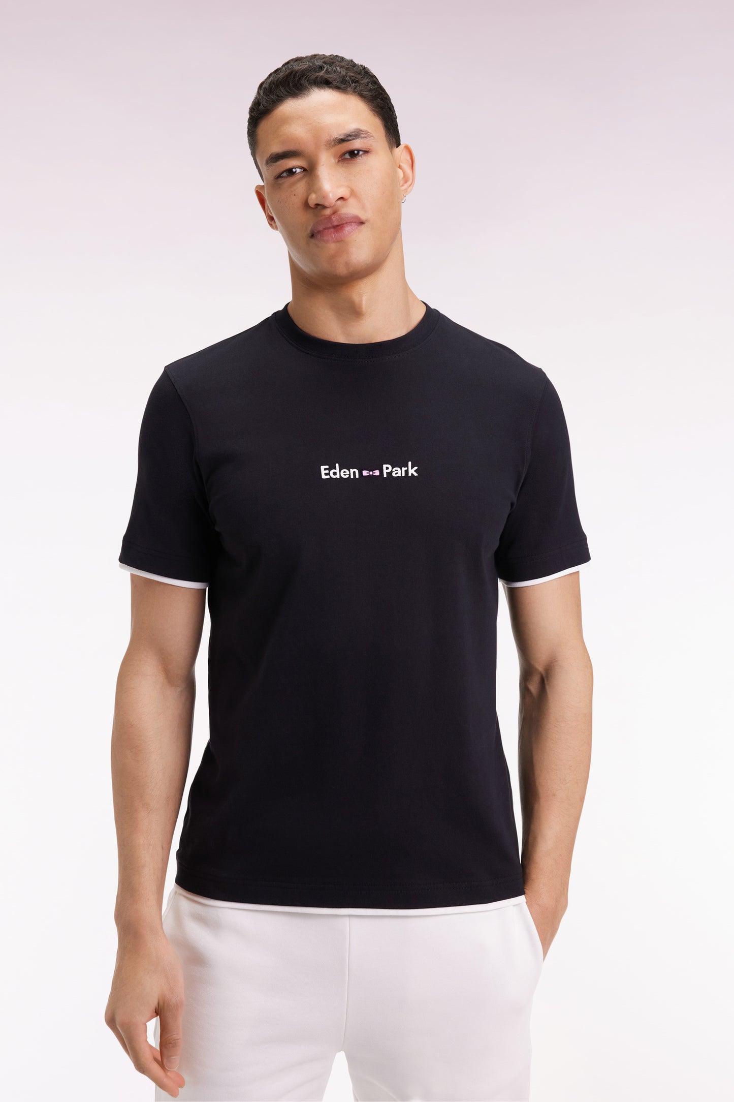 T-shirt à manches courtes broderie Eden Park en coton noir