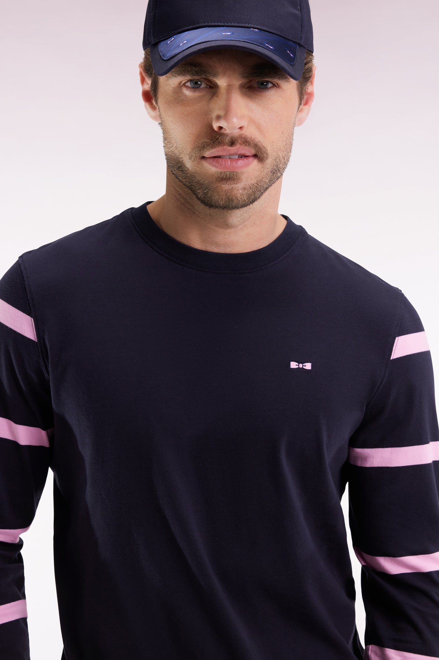 Long-sleeved navy cotton T-shirt with striped sleeves