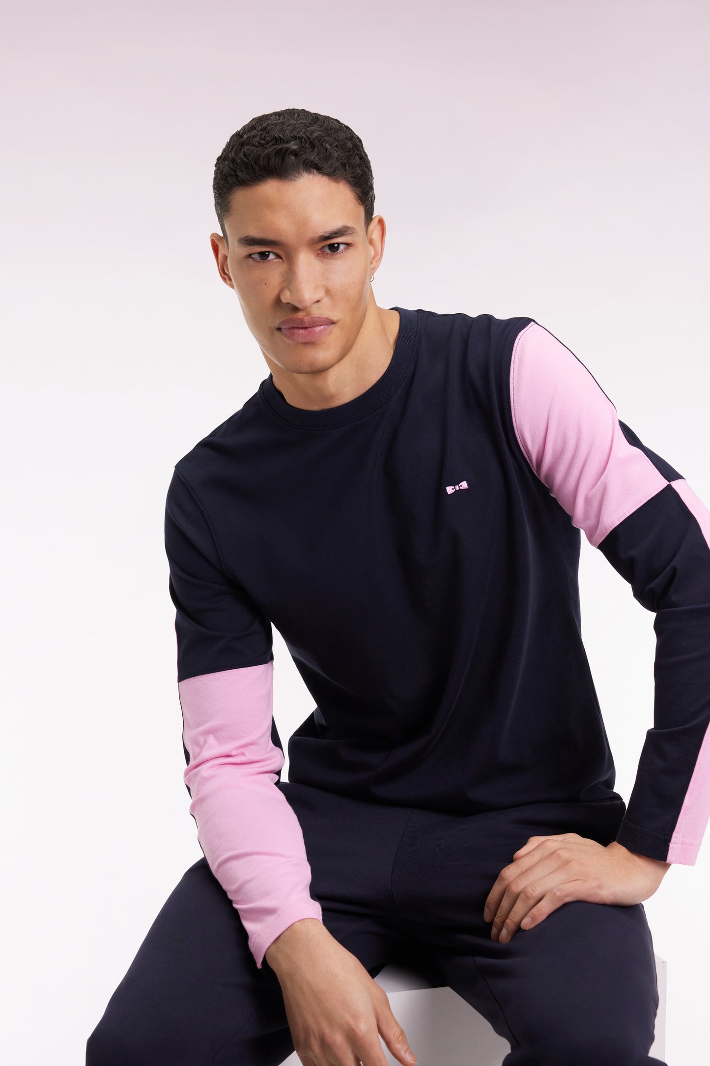 T-shirt à manches longues en coton marine colorblock rose