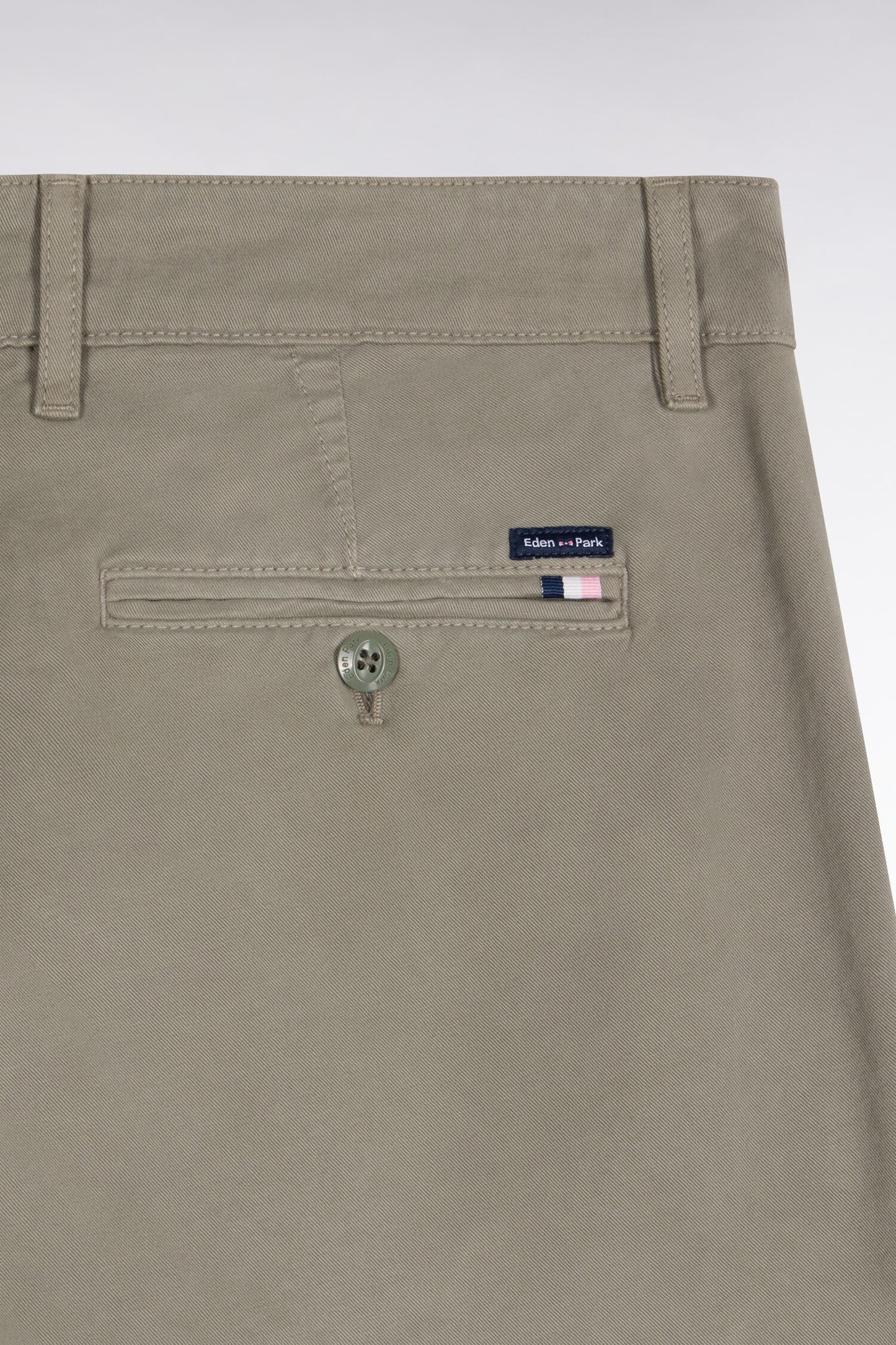 Pantalon chino sans plis en gabardine de coton stretch kaki clair