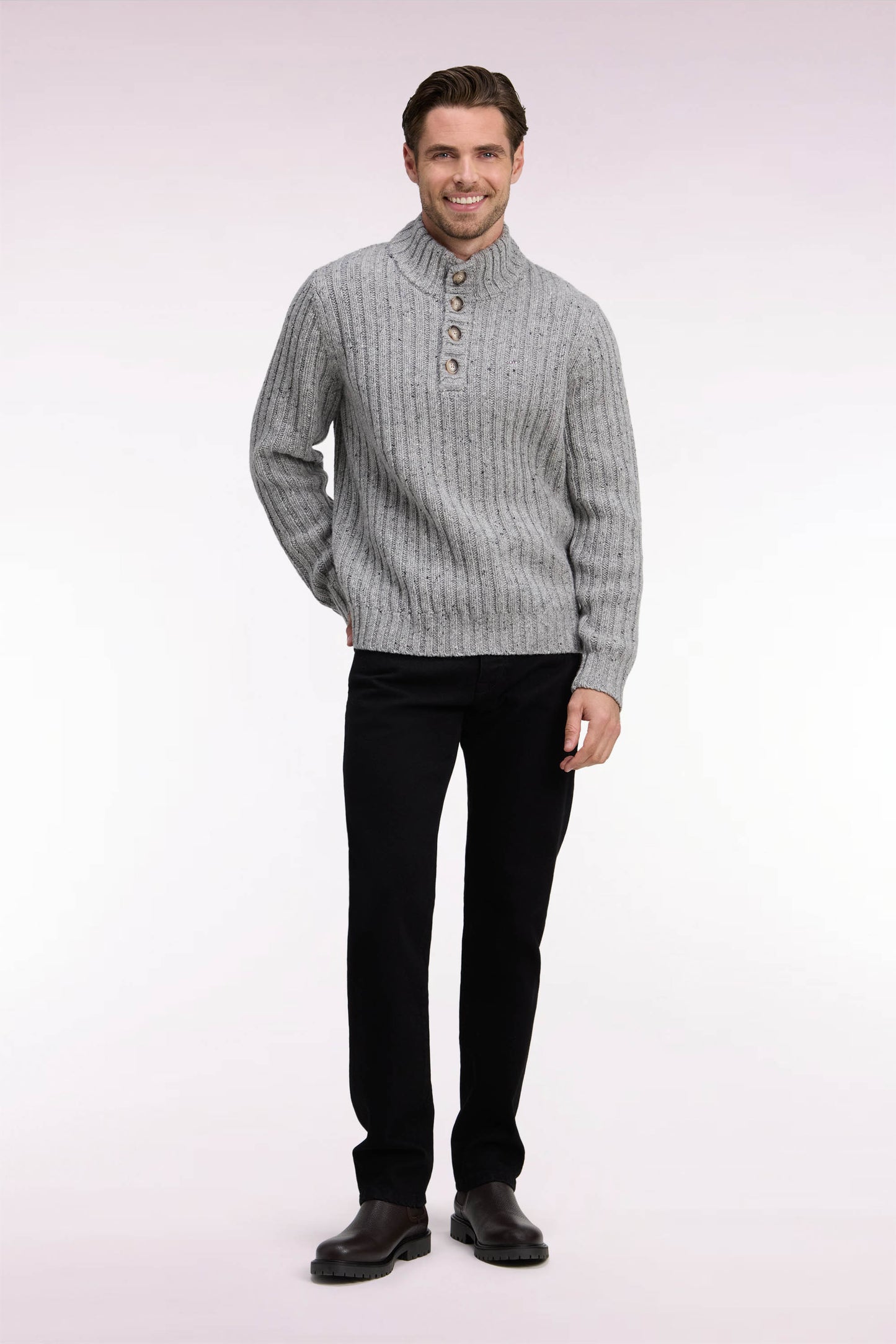 Jean en denim stretch one wash noir coupe regular