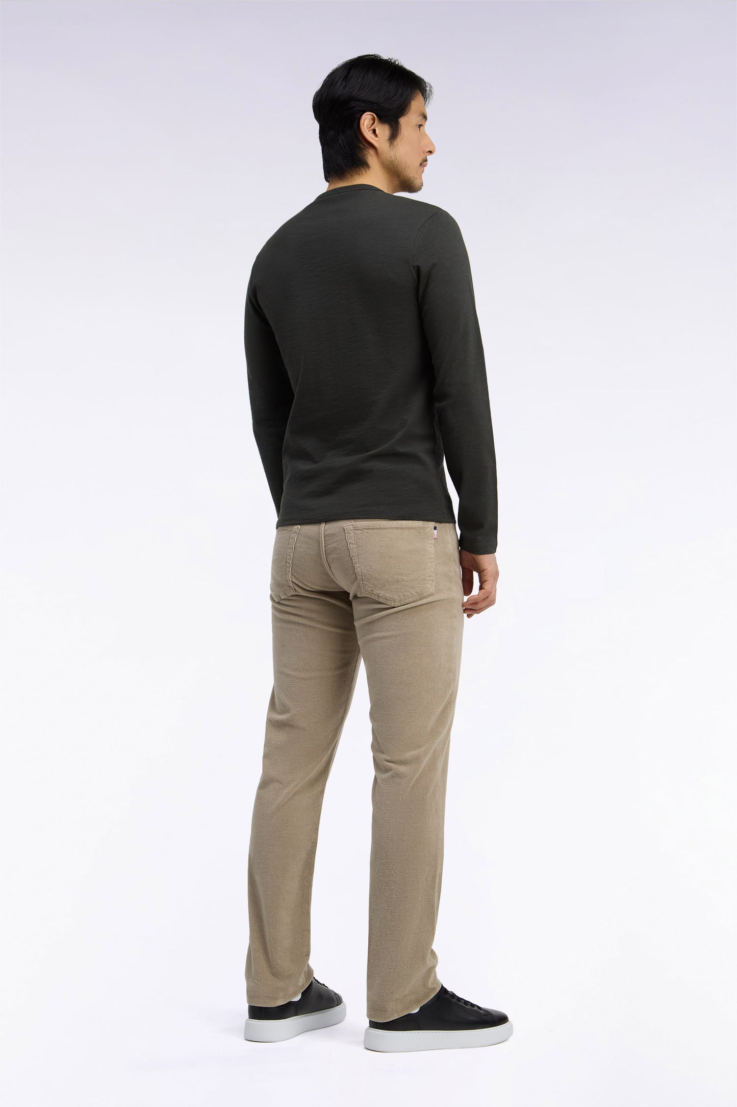 Pantalon 5 poches en velours côtelé beige coupe regular