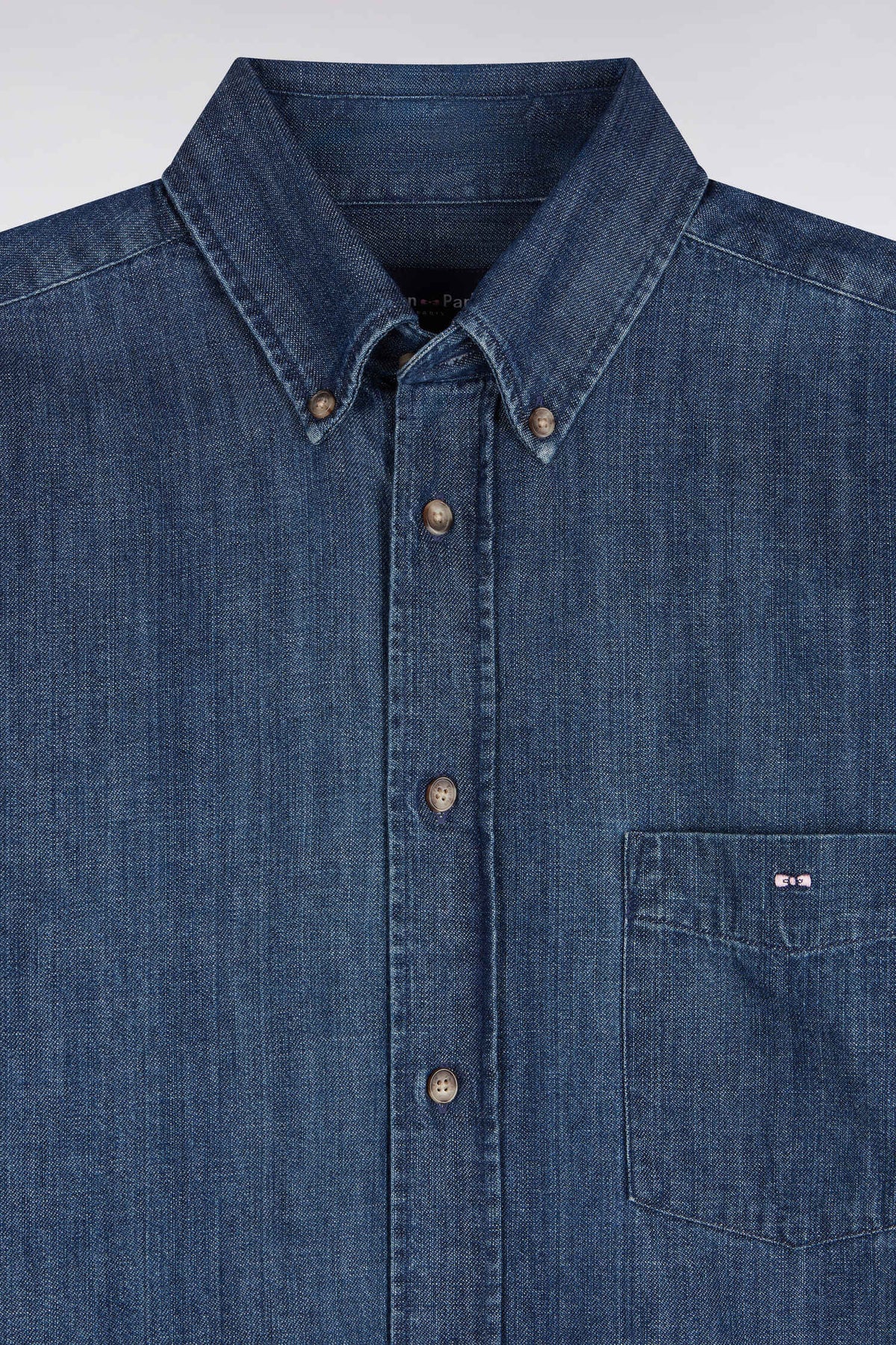Chemise en coton denim brut coupe droite