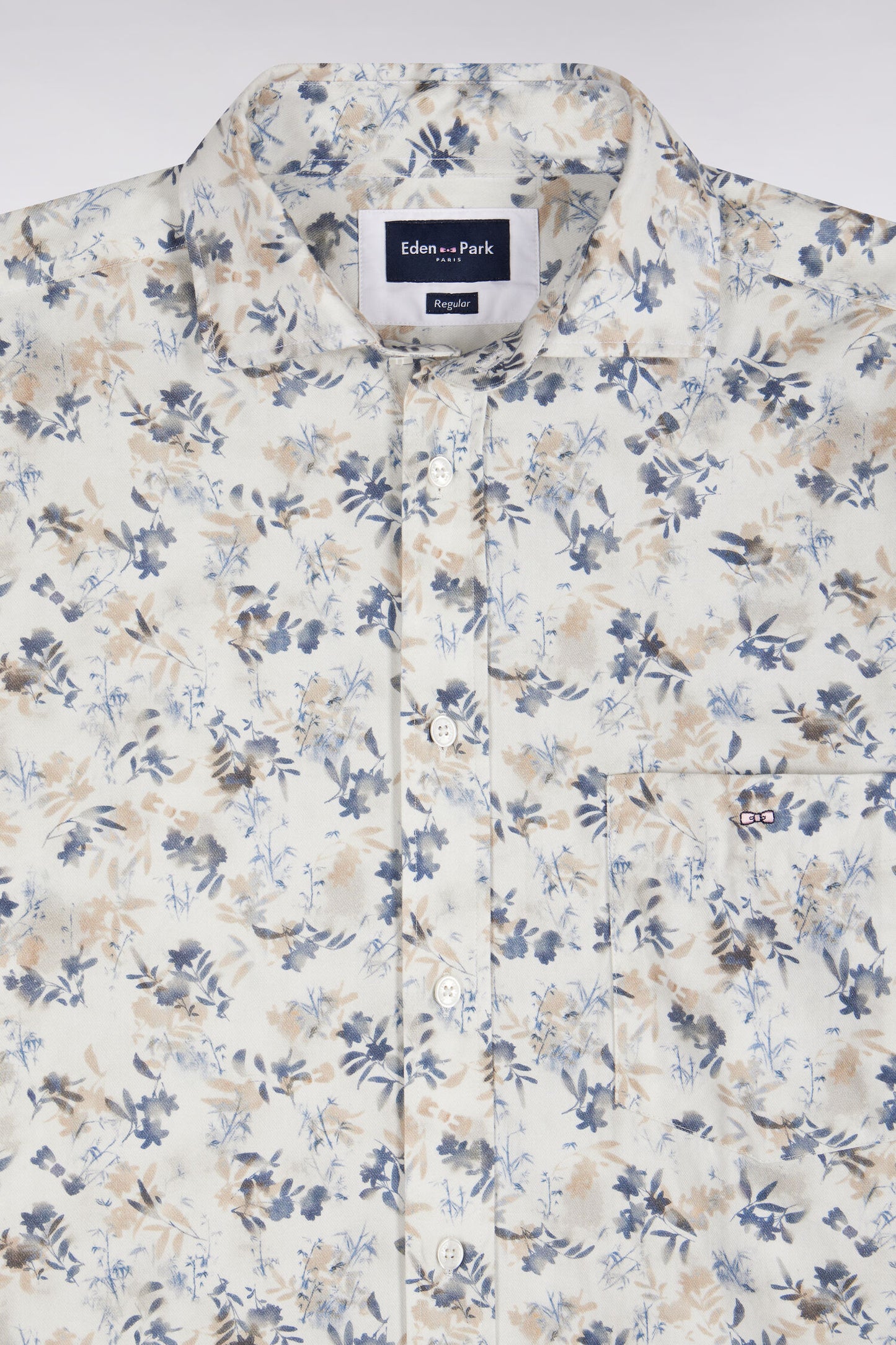 Chemise en coton écru à imprimé végétal coupe droite