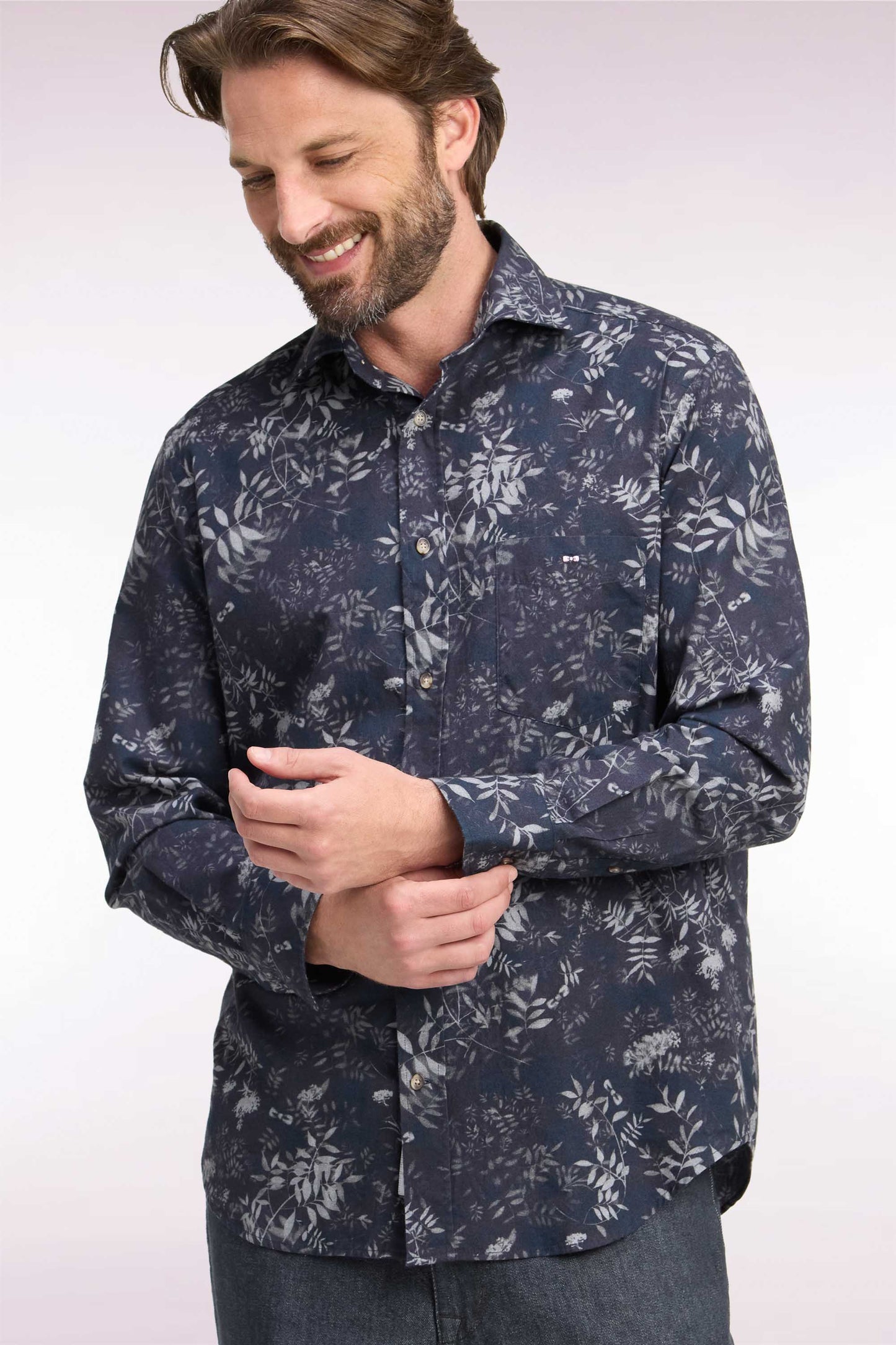 Chemise en coton à imprimé végétal coupe droite
