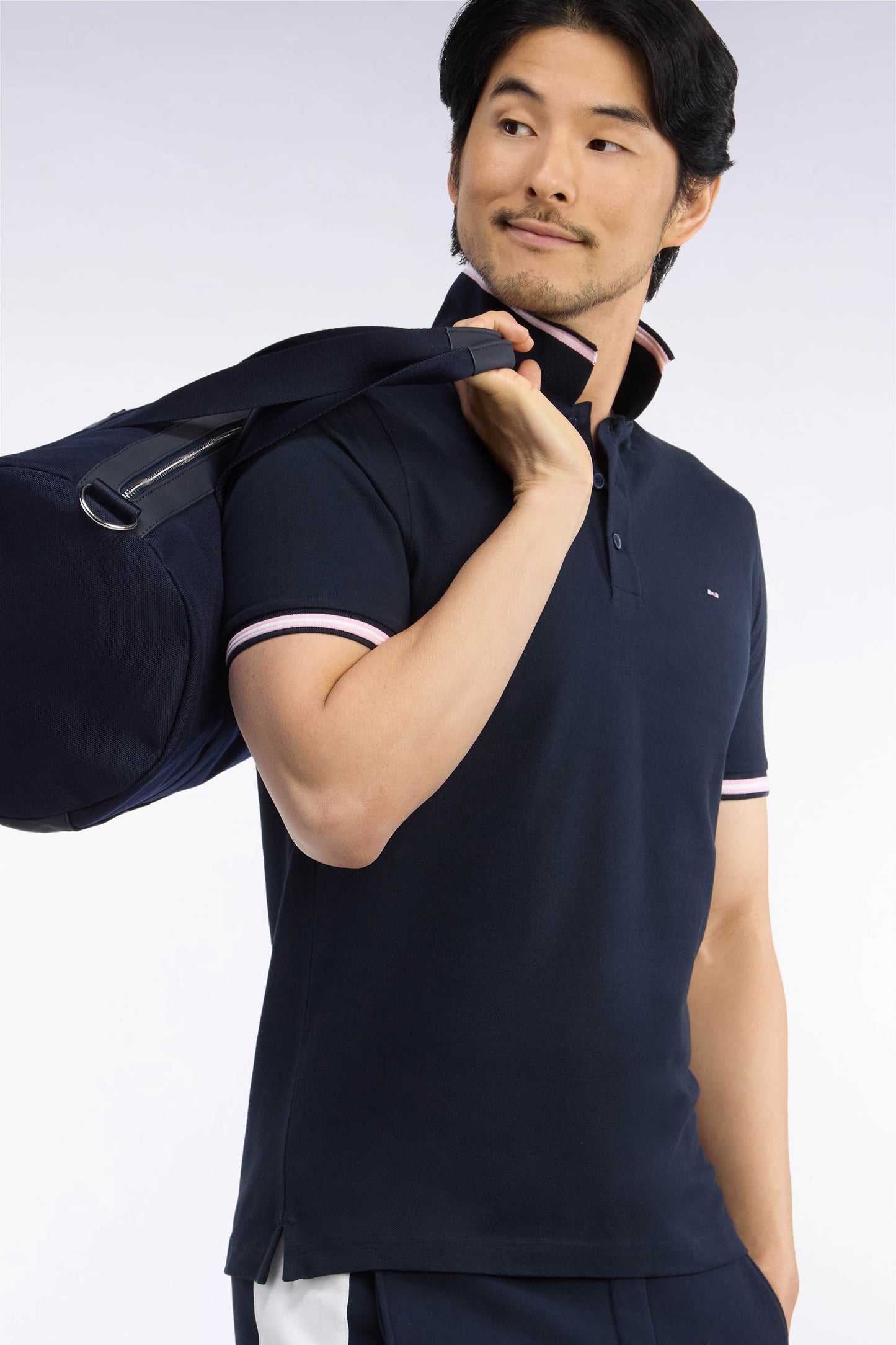 Polo manches courtes en piqué coton marine coupe droite