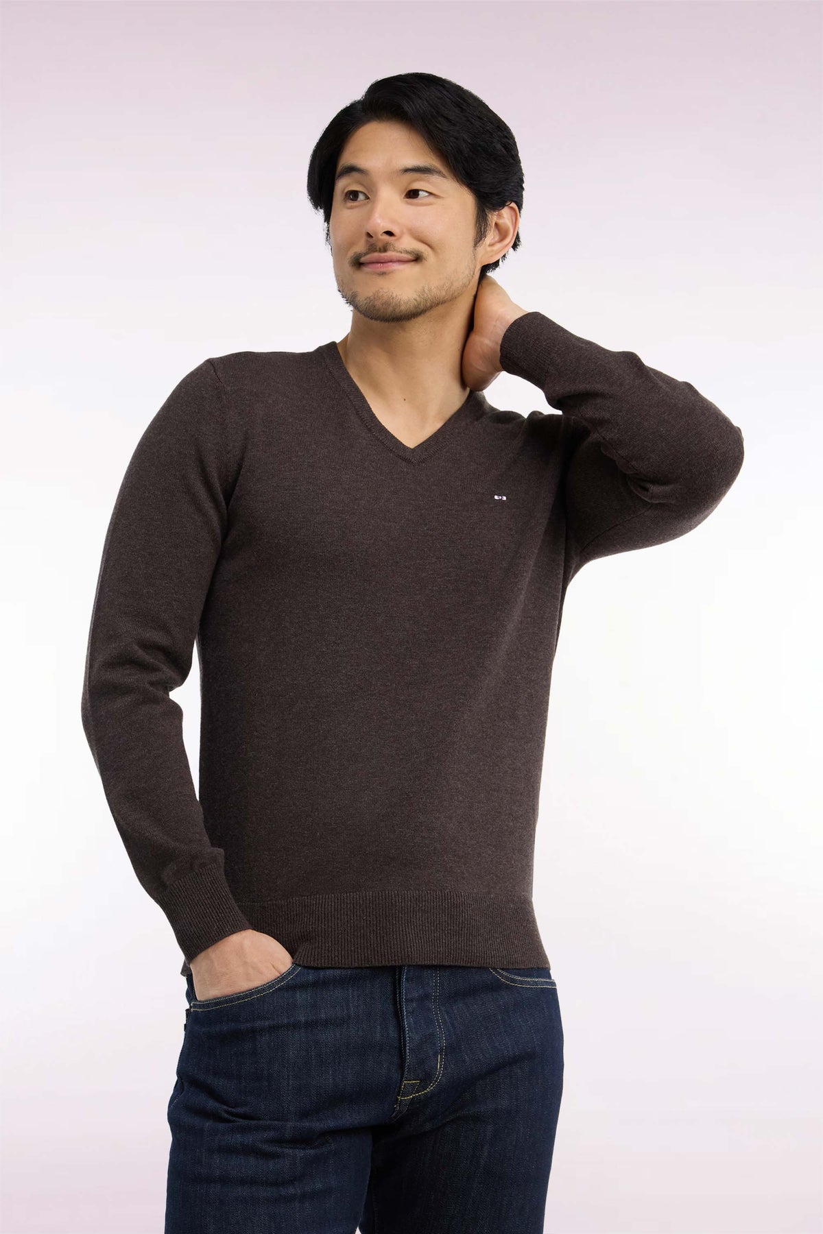 Straight cut brown wool and cotton V-neck sweater