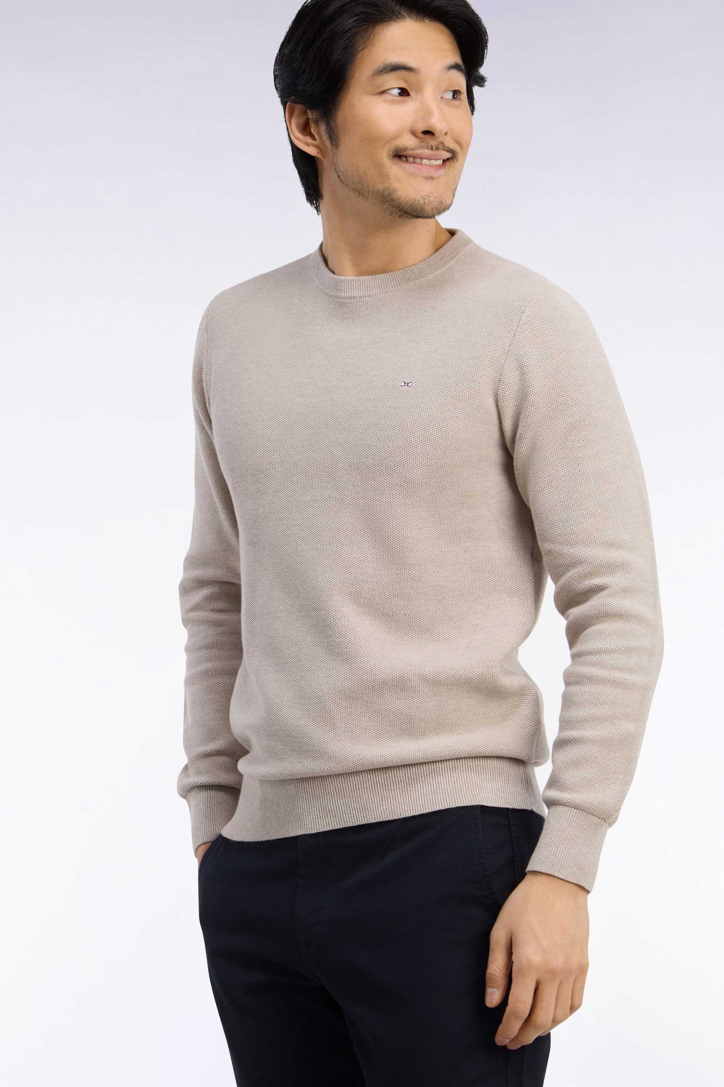 Pull col rond en coton beige coupe droite