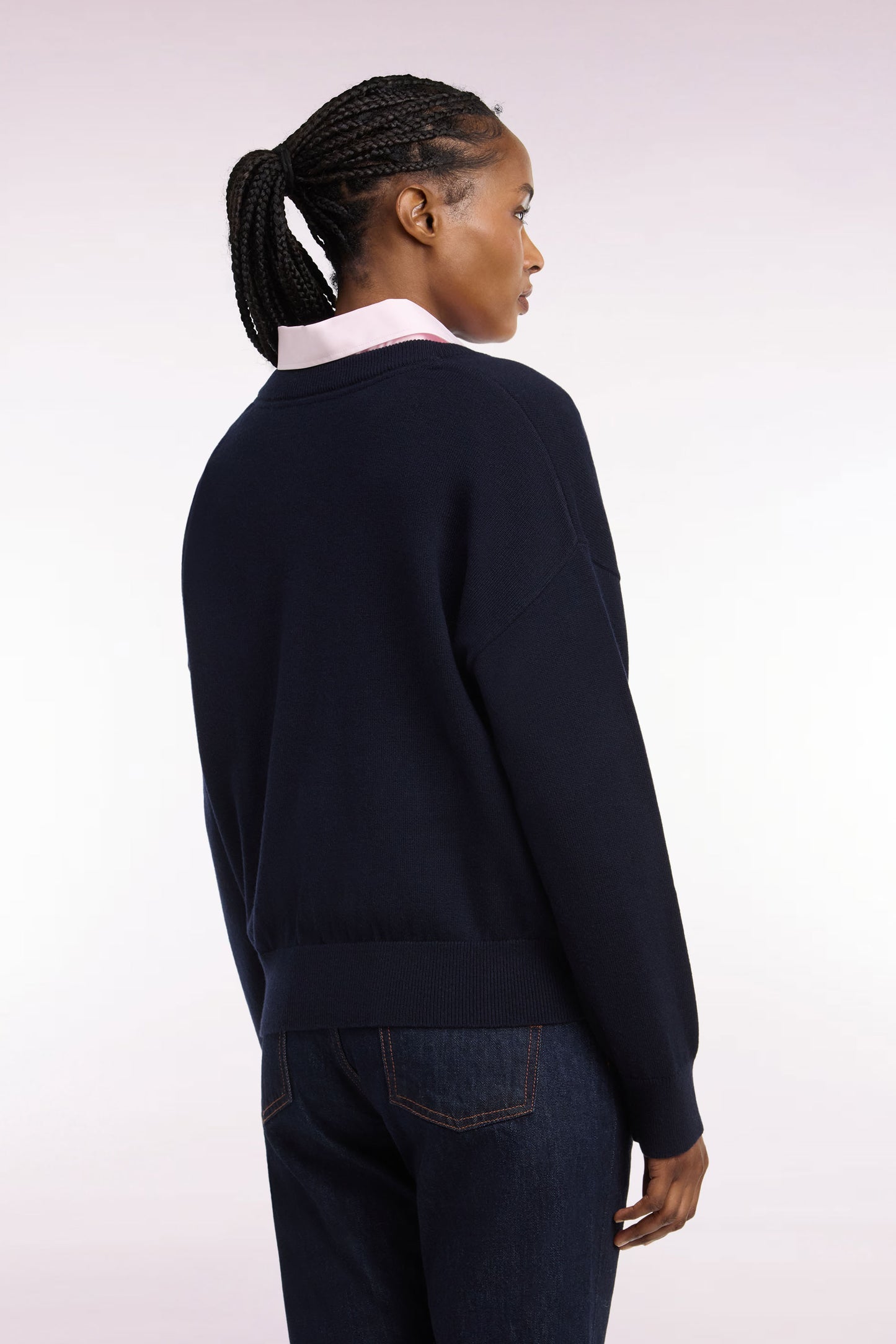 Pull col V en laine et coton marine coupe oversized
