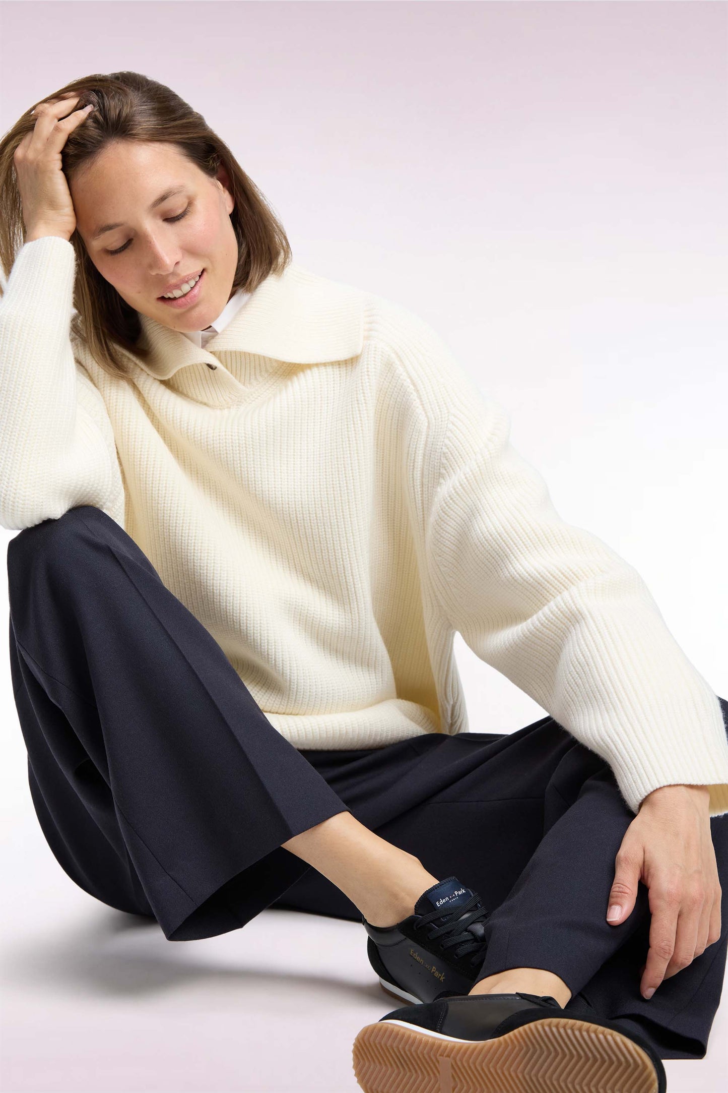 Pull vareuse en laine écru coupe droite