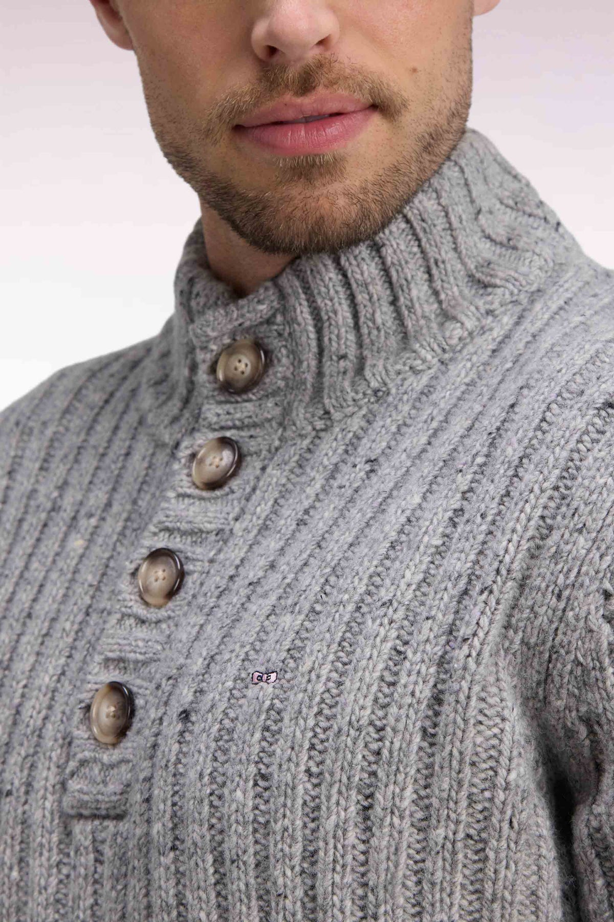Heather gray thick ribbed knit buttoned high-neck sweater