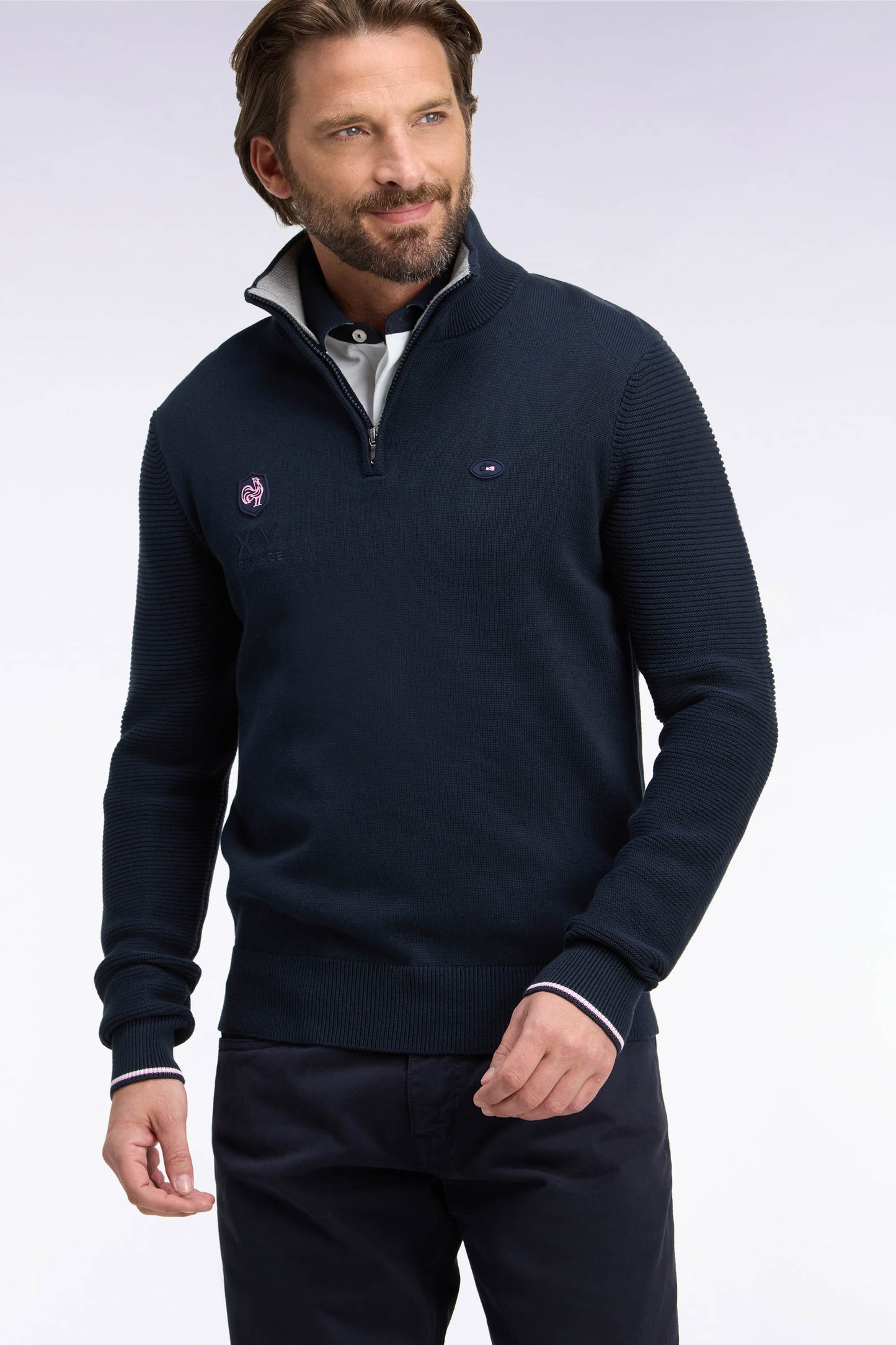 Pull à col montant zippé en coton marine broderie XV de France coupe regular