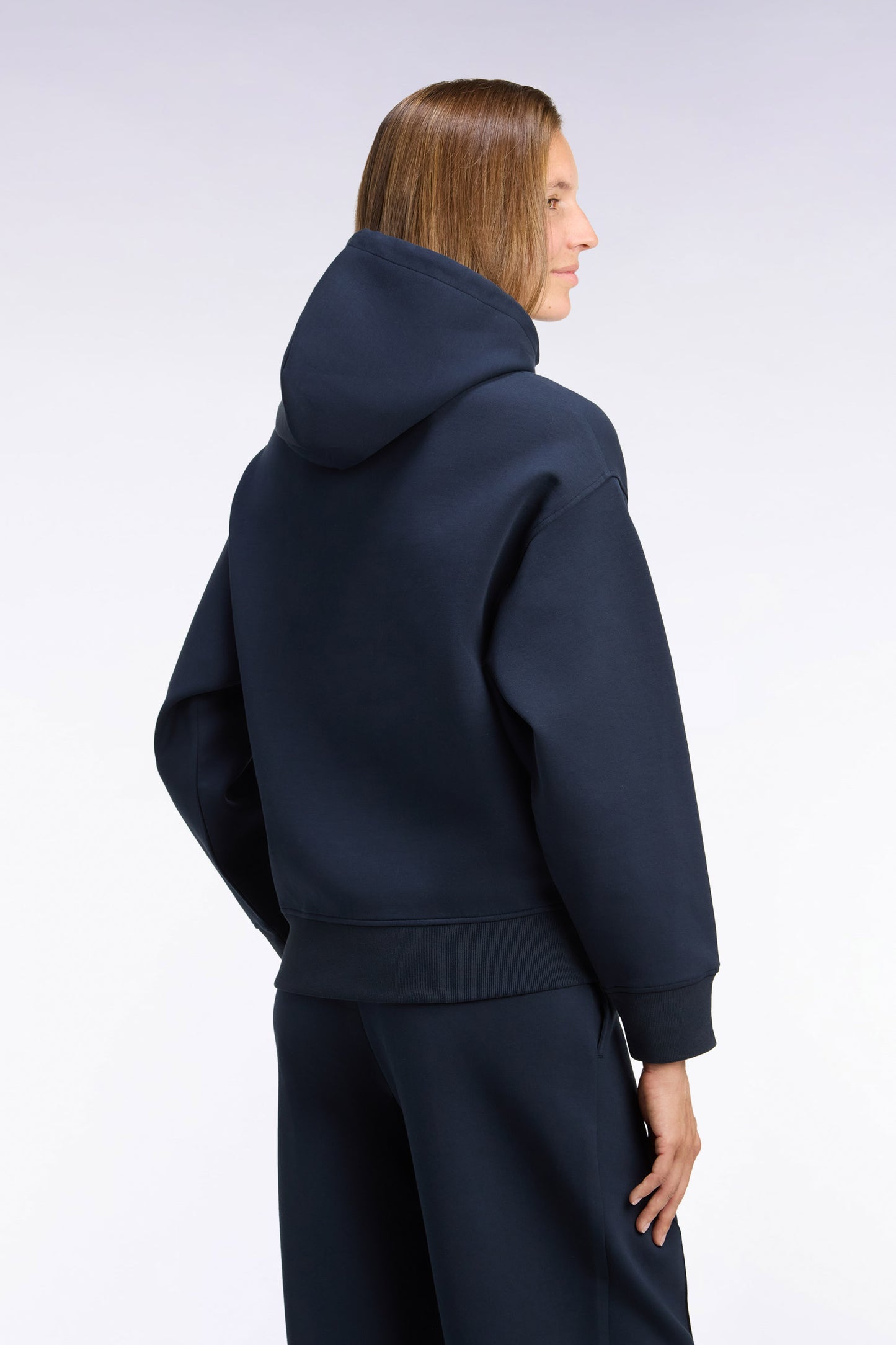 Sweatshirt à capuche unisexe en interlock marine coupe loose