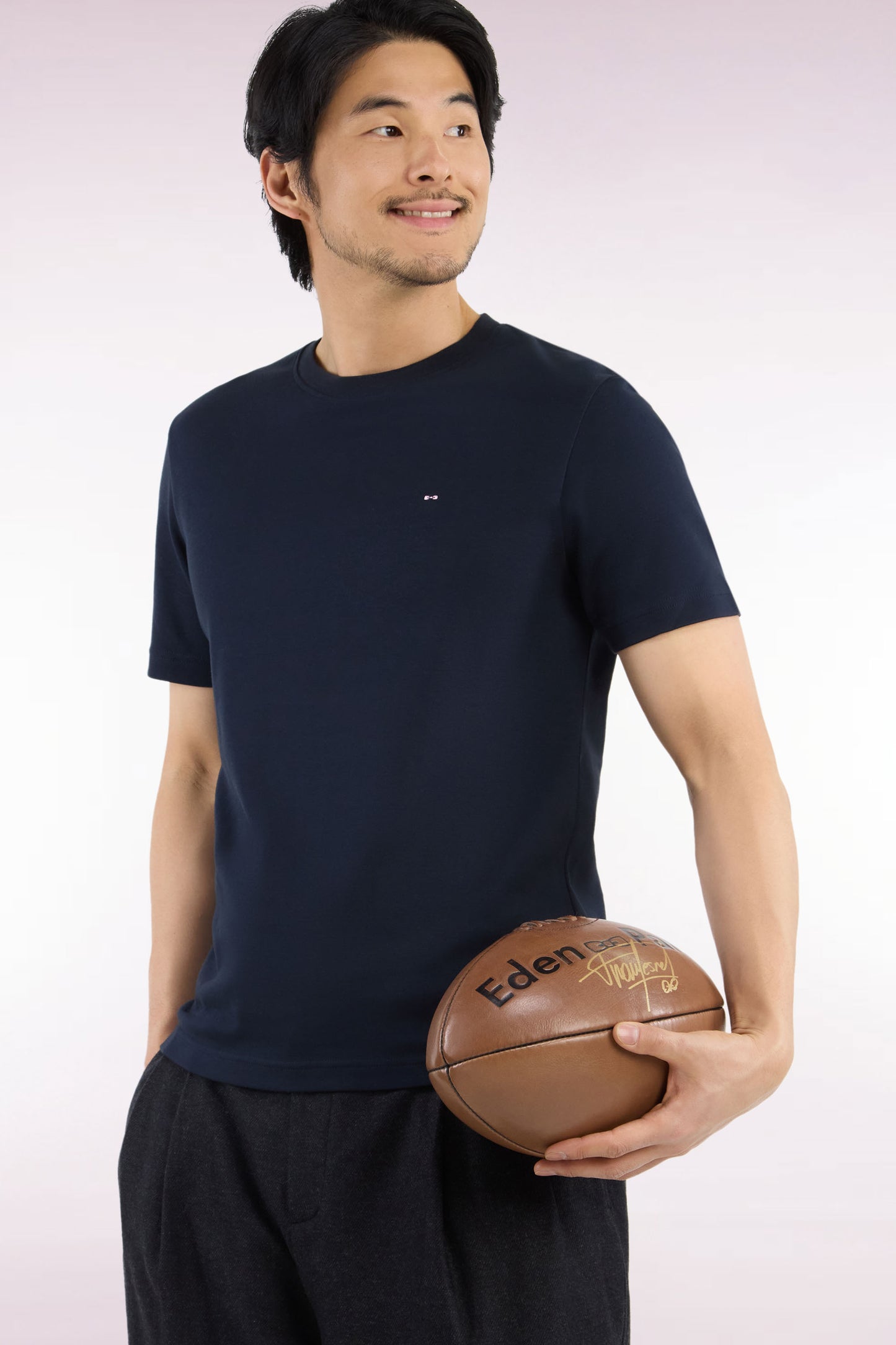 T-shirt manches courtes en coton marine coupe droite