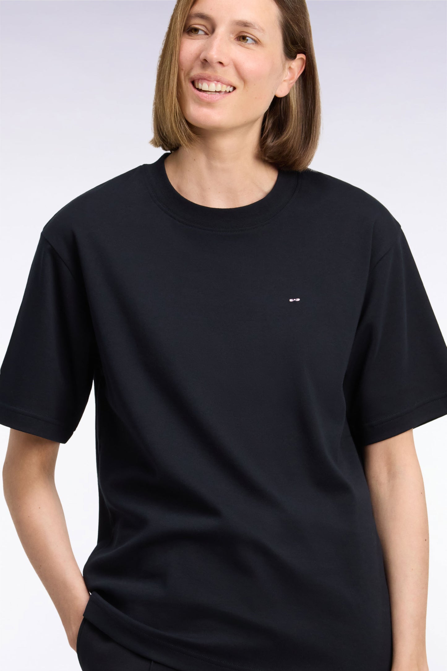 T-shirt col rond unisexe à manches courtes en coton mercerisé noir coupe loose