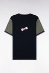 Short-sleeved navy t-shirt with olive green sleeves, straight cut