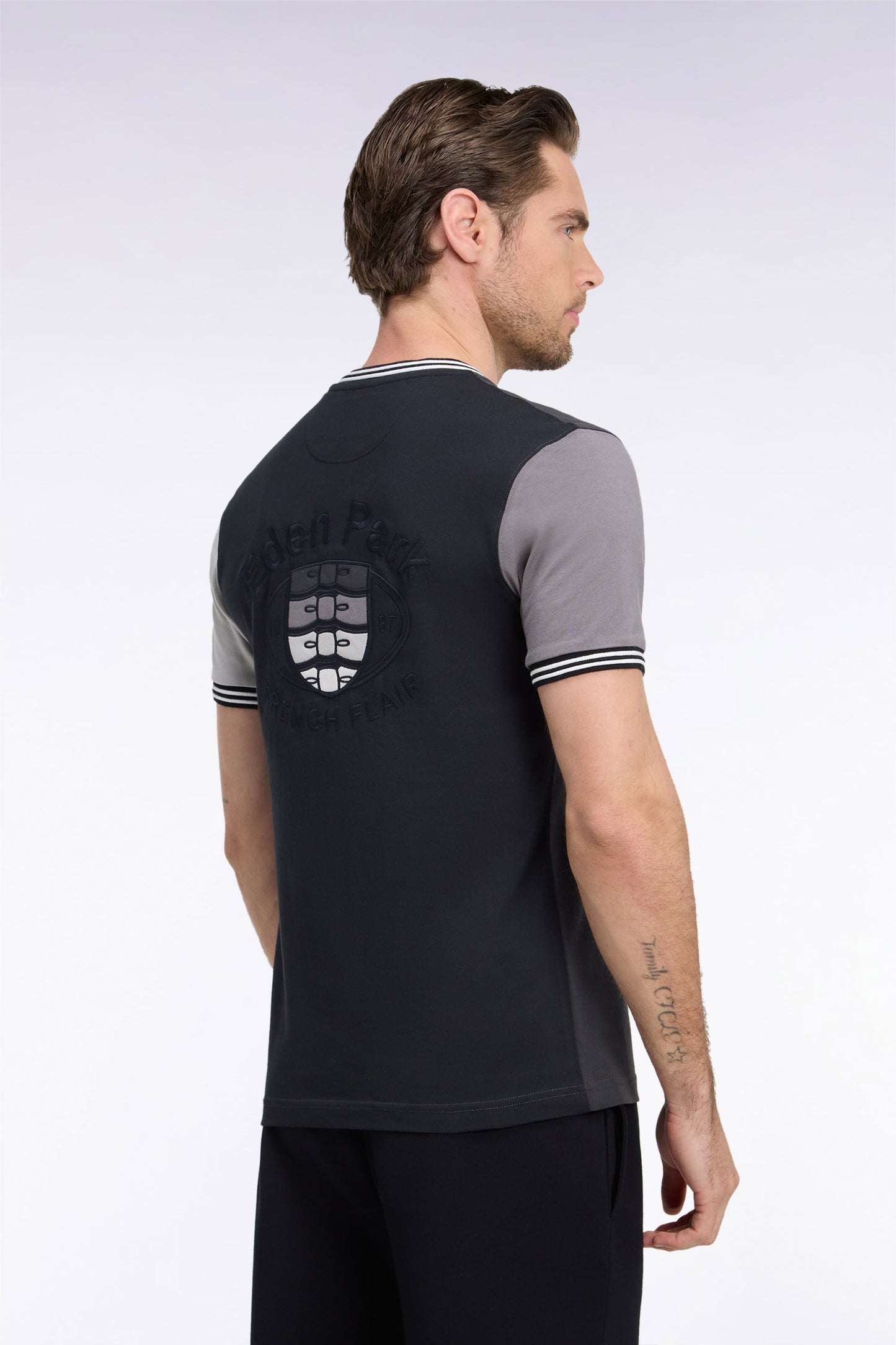 T-shirt à manches courtes bicolore gris coupe droite