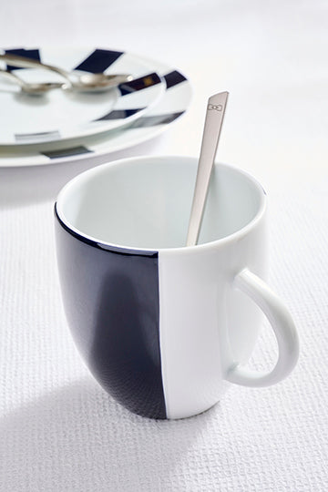 Set of two white Limoges porcelain mugs with blue enameled interior - Image 1