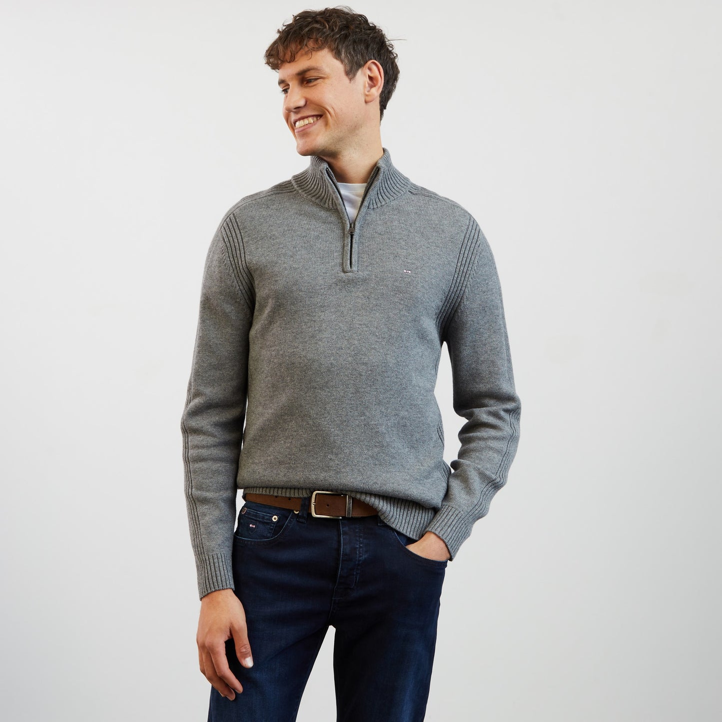 Grey zip-neck jumper in combination knit