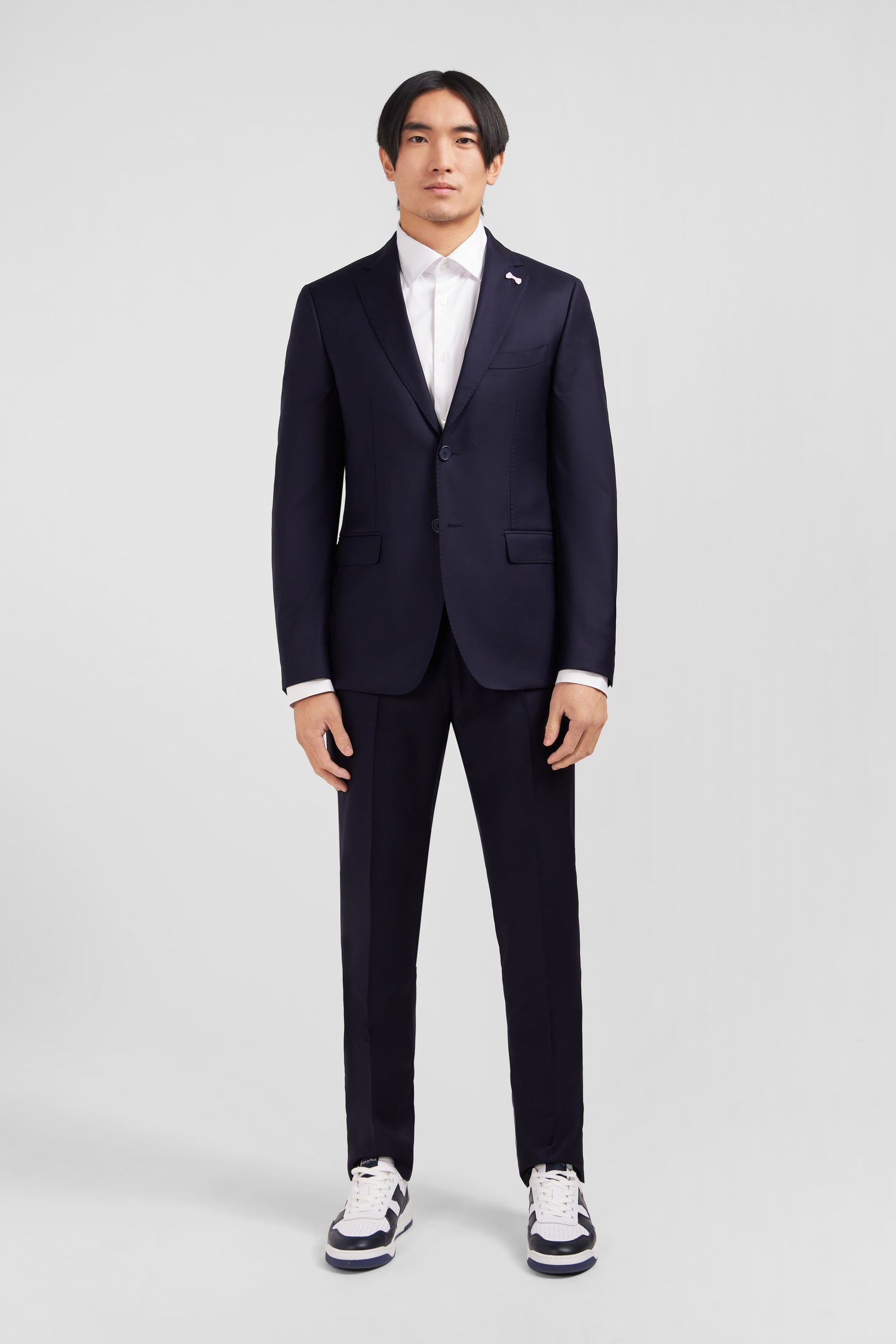 Slim-fit suit in navy blue wool