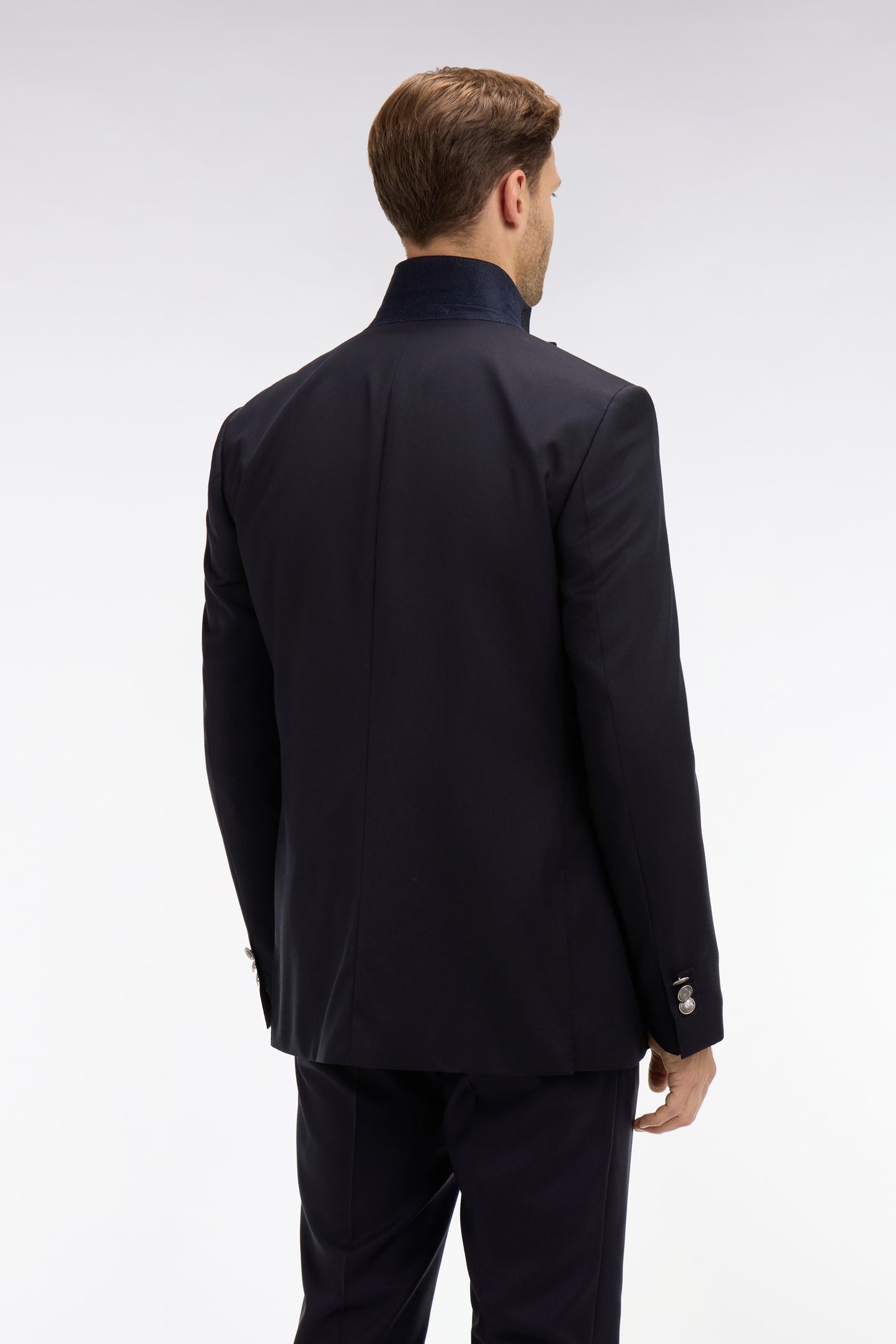 Regular dark blue blazer