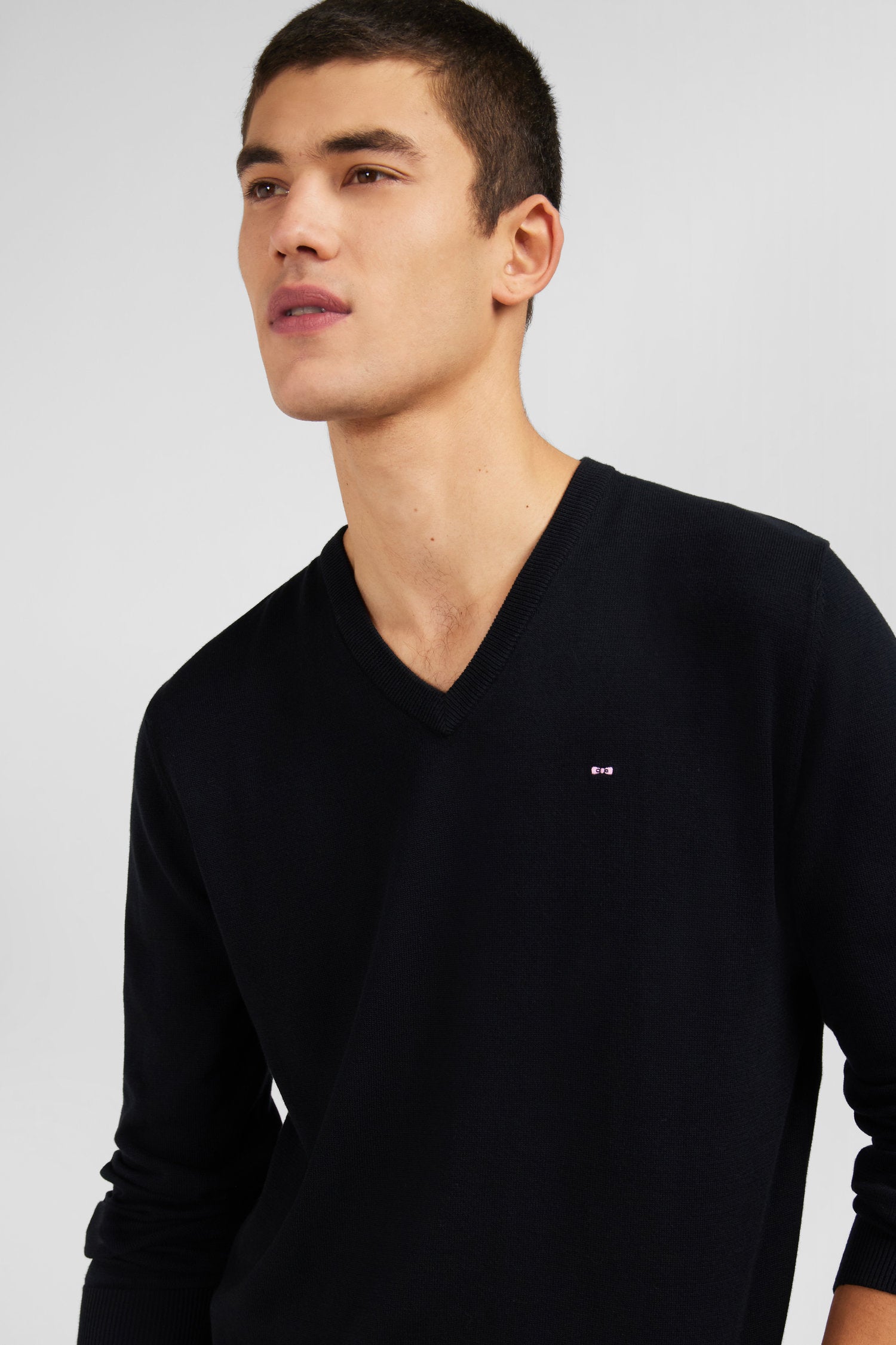 Black V-neck cotton jersey jumper