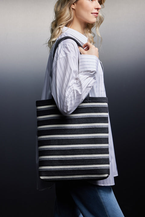 Tote bag en maille rayée tricolore upcyclé Pap'Atelier - Image 1