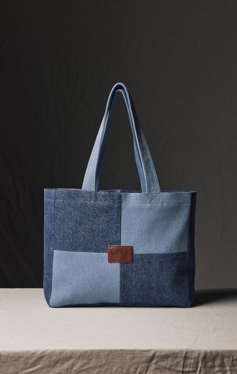 Sac cabas en patchwork denim upcyclé Pap'Atelier - Image 1