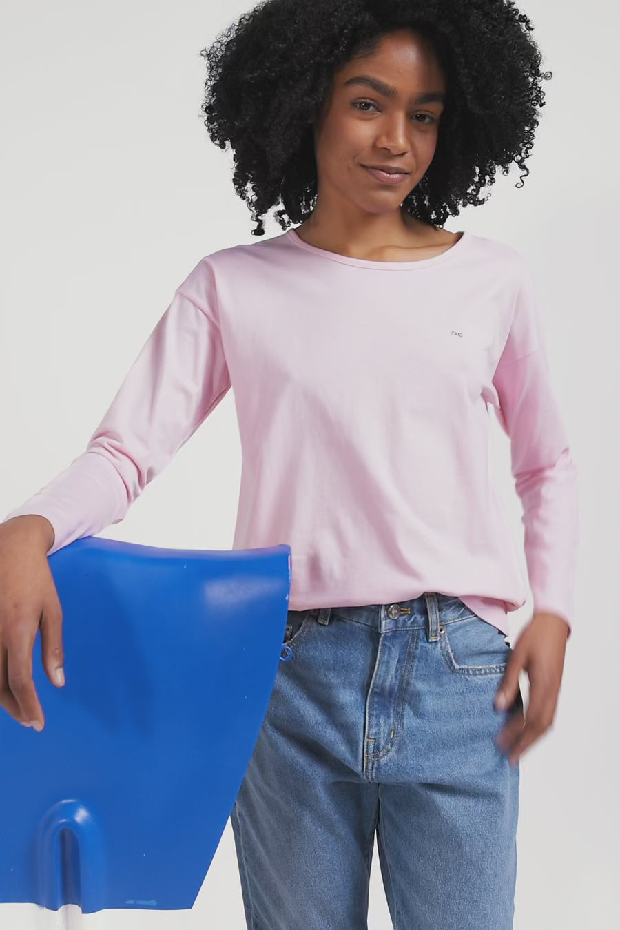 Relaxed pink long-sleeved round neck cotton T-shirt