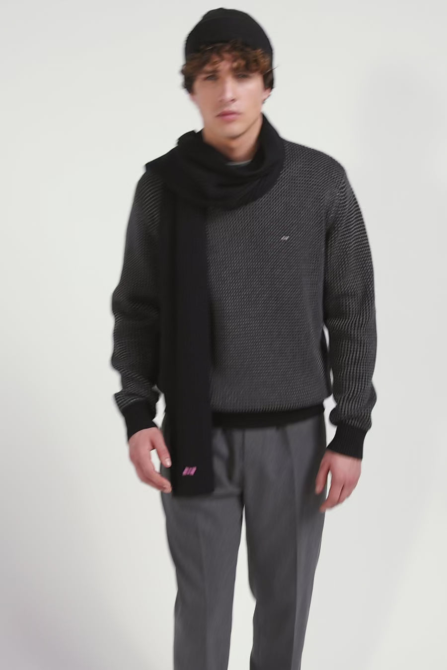 Regular black wool and cotton crew neck jumper