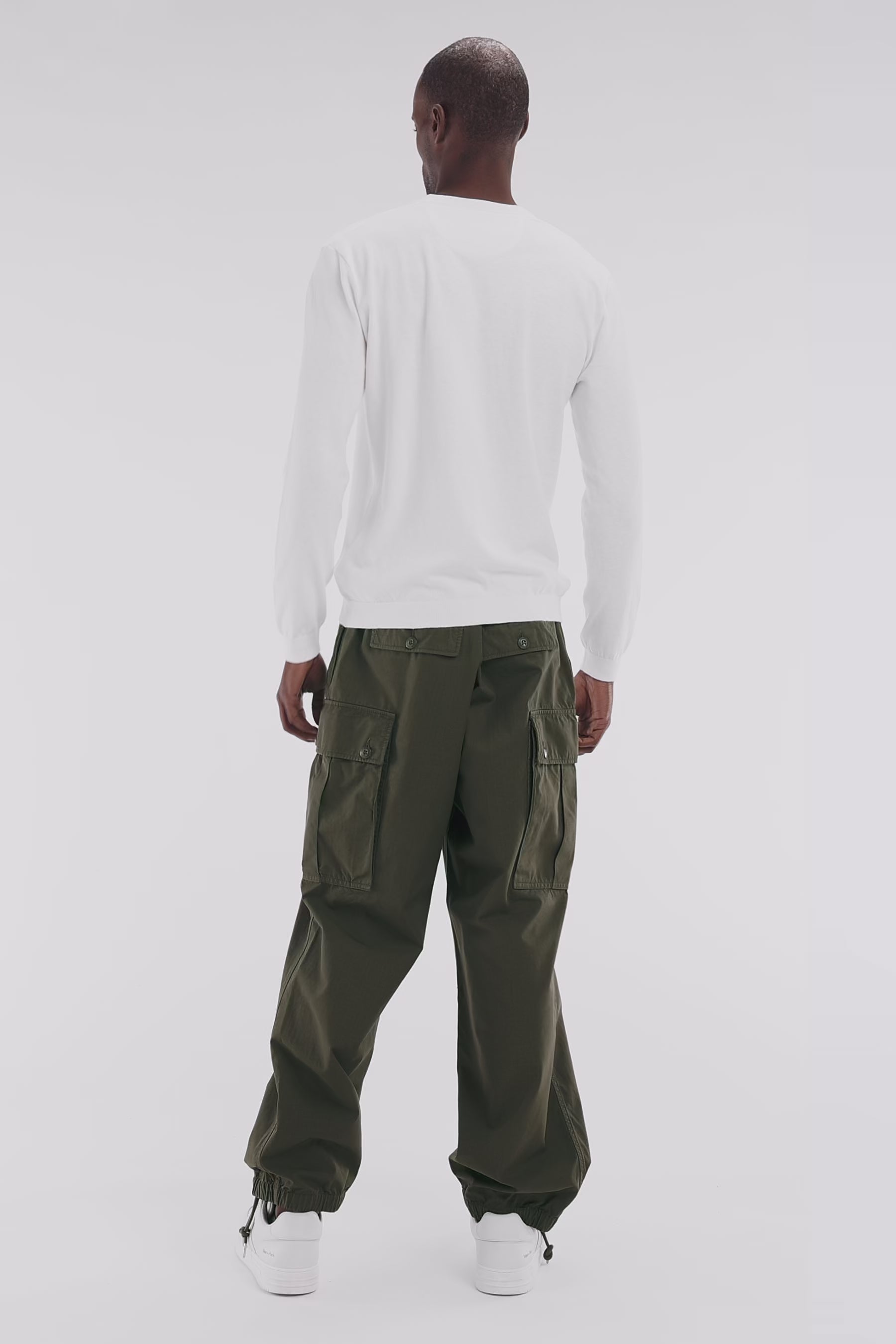 Pantalon cargo en coton kaki coupe droite