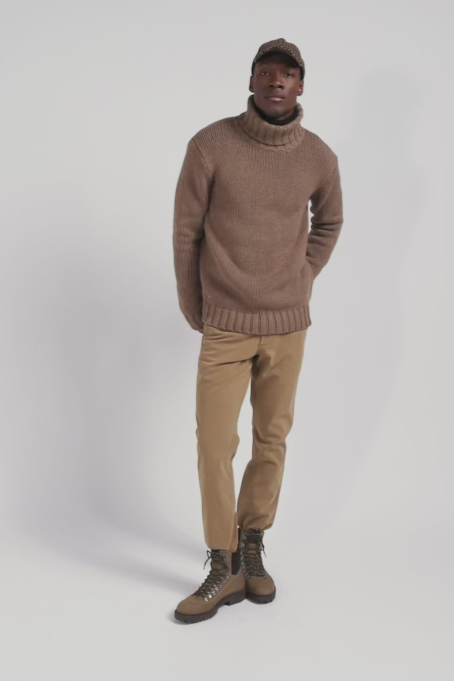 Regular brown wool and cotton blend turtleneck jumper