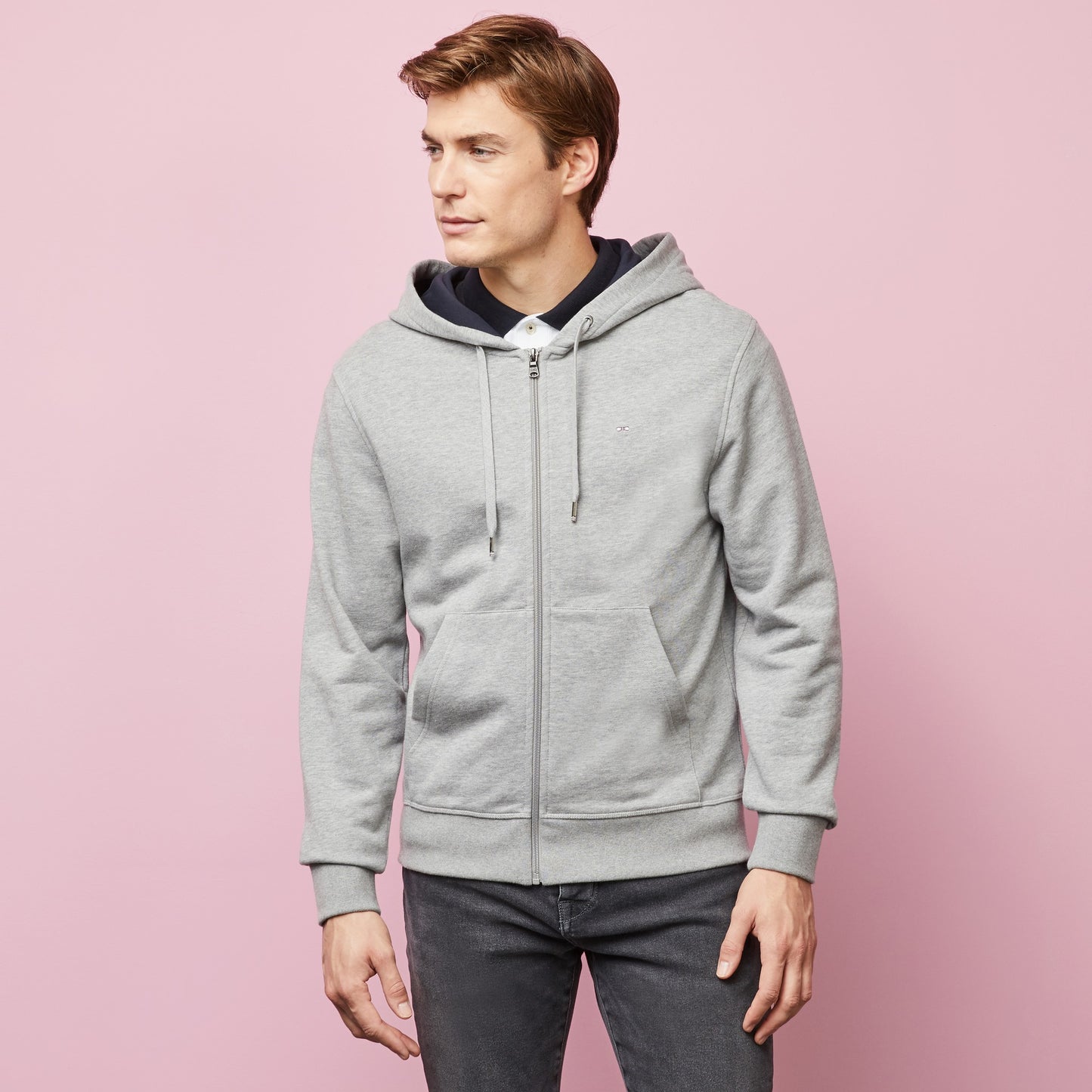 Grey zipped sweatshirt with hood