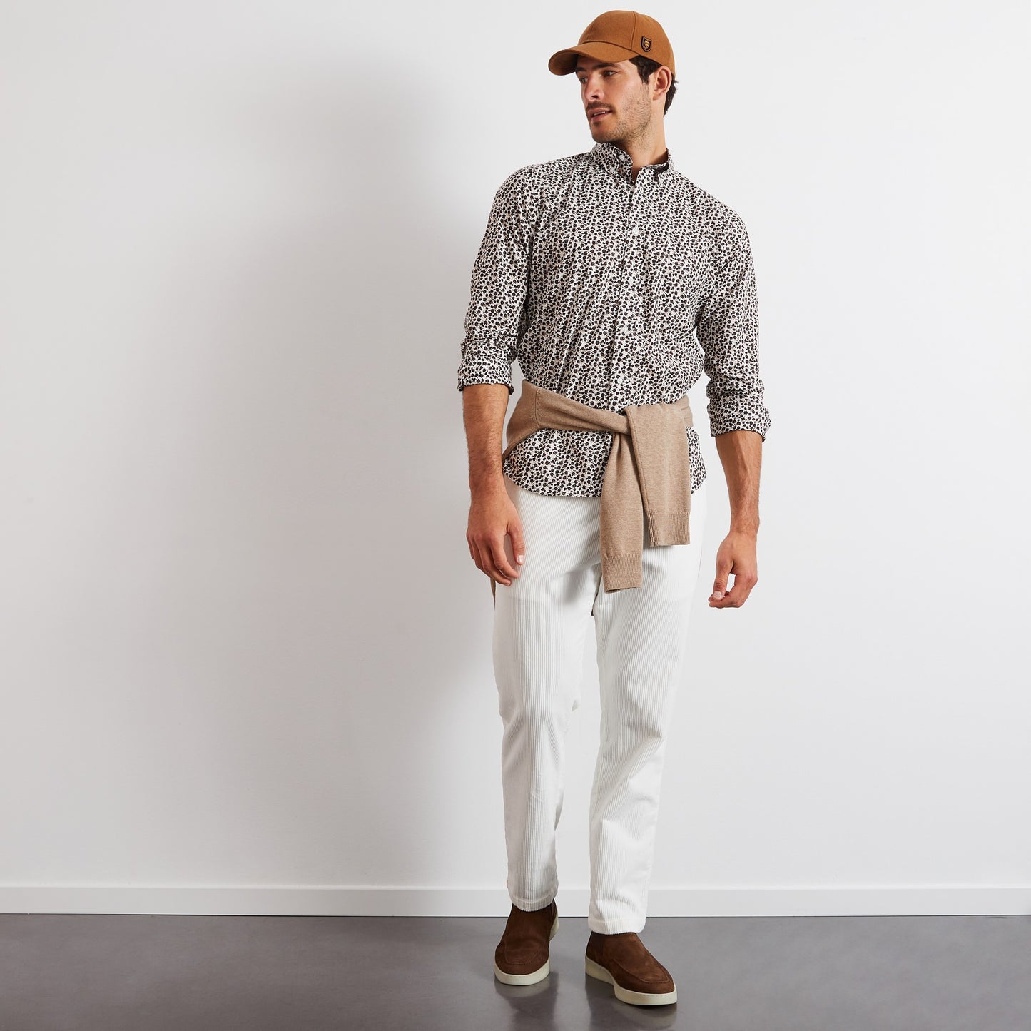 Poplin shirt with an autumn flowers motif
